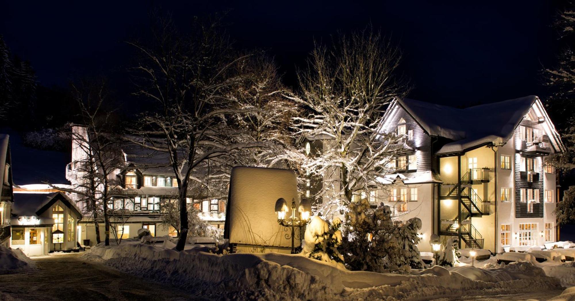 Land- Und Kurhotel Tommes Nordenau Exterior photo