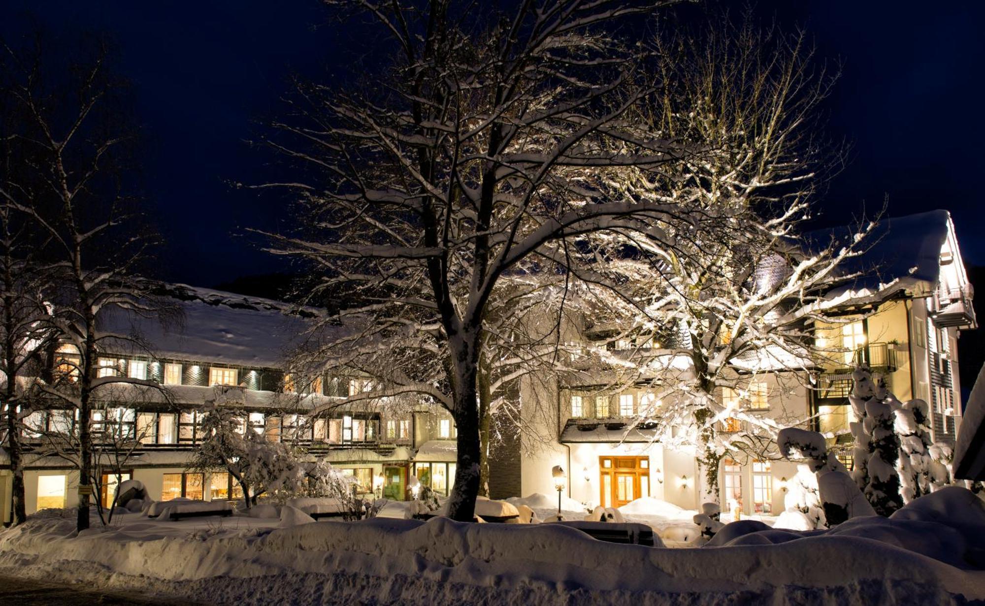 Land- Und Kurhotel Tommes Nordenau Exterior photo